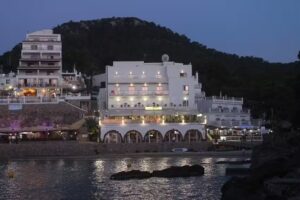 HOSTAL LA CIGUE&Ntilde;A