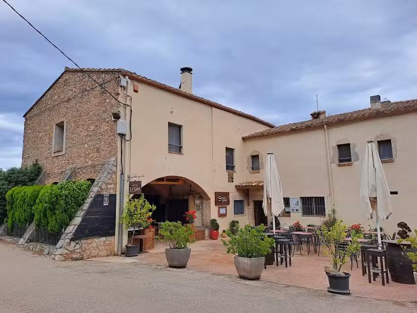 Hostal La Salut de Terrades. Santuari de la Mare de D&eacute;u de la Salut