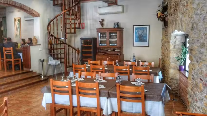 Hostal Nou