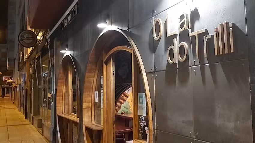 Hostal Os Triĺlizos-O Lar De Trilli /Boiro