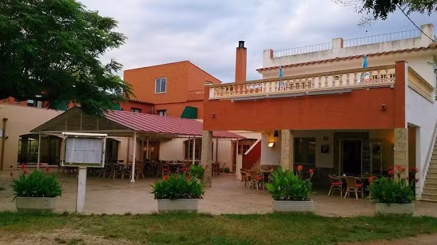 Hostal-Restaurant La Gola