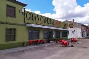 Hostal Restaurante Alpe