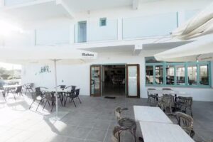 Hostal Restaurante Cala Llombards