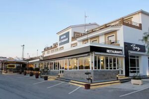 Hostal Restaurante El Cary