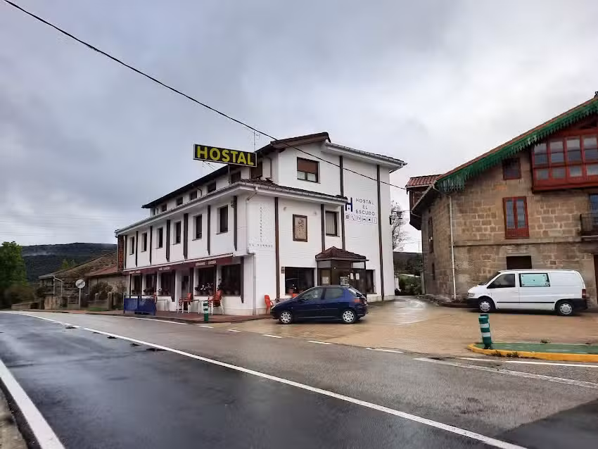 Hostal-Restaurante El Escudo