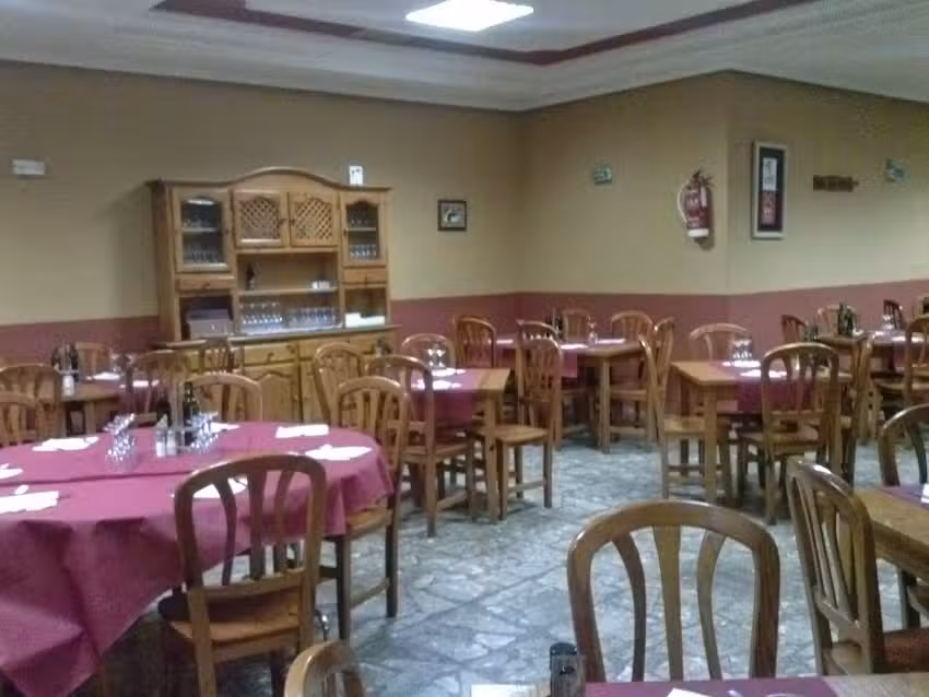 Hostal Restaurante El Picant&oacute;n