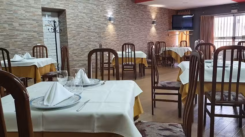Hostal Restaurante El Puente
