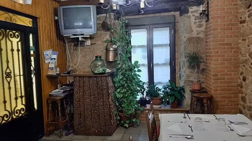 Hostal restaurante La Buhardilla