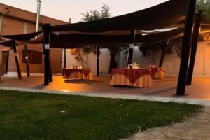 Hostal Restaurante La Piscina