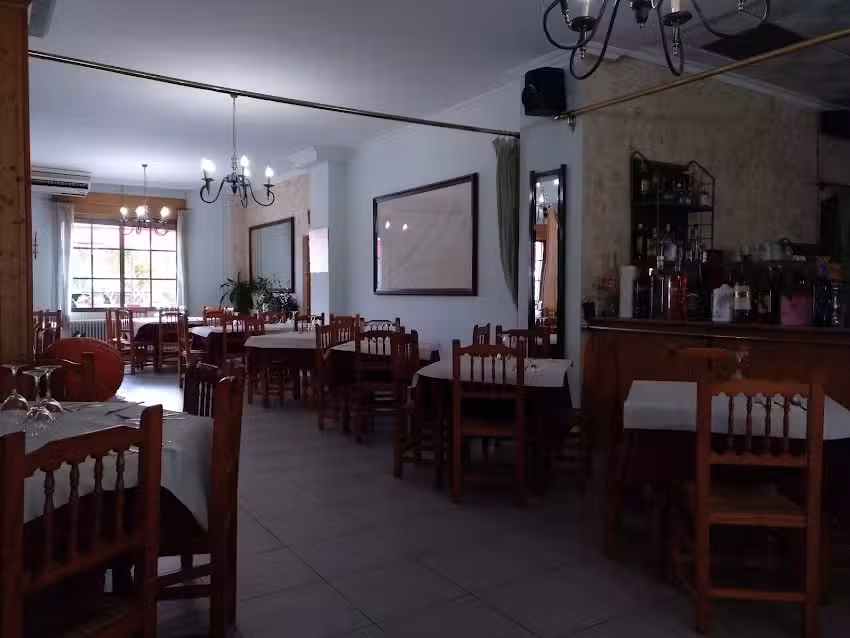 Hostal Restaurante Los Bronces