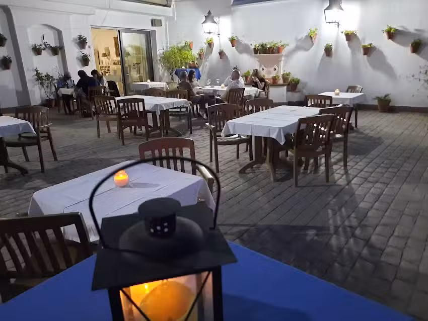 Hostal Restaurante San Lu&iacute;s