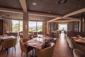 Hosteler&iacute;a Country Club Laukariz