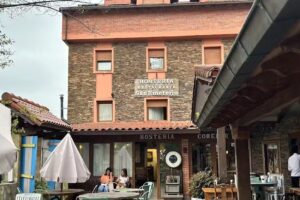 HOSTERIA SAN EMETERIO- HOTEL ISLA-HOTEL ARNUERO