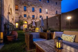 Hoster&iacute;a San Mill&aacute;n