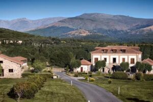 Hotel Iz&aacute;n Puerta de Gredos