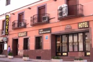 Hotel Los Hermanos