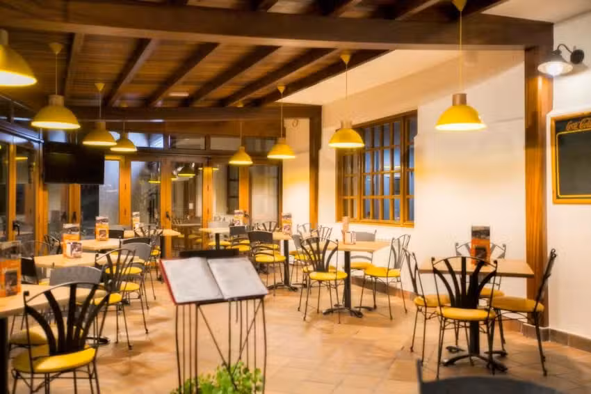 Hotel- Mes&oacute;n Meve