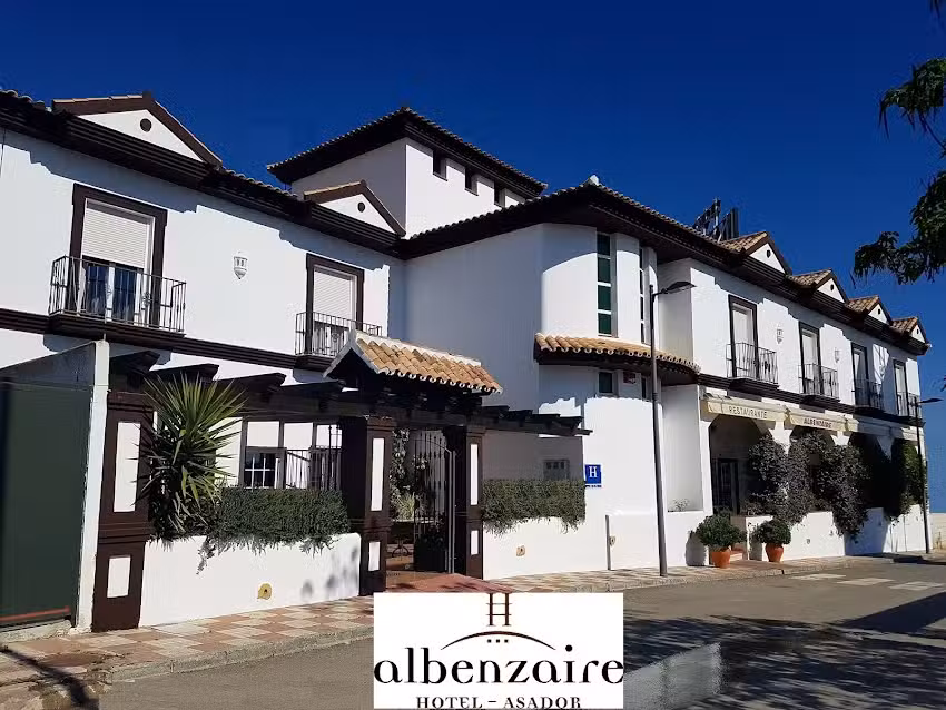 Hotel Restaurante Albenzaire