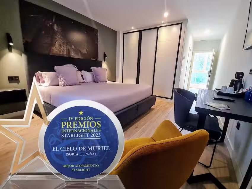 Hotel &ndash; Restaurante con encanto Starlight El Cielo de Muriel Astroturismo y naturaleza