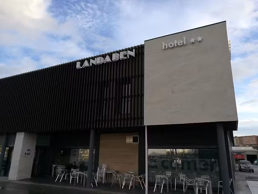 Hotel Restaurante Landaben