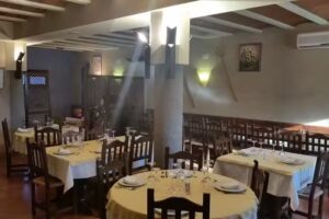 Hotel Restaurante Mes&oacute;n de Colungo