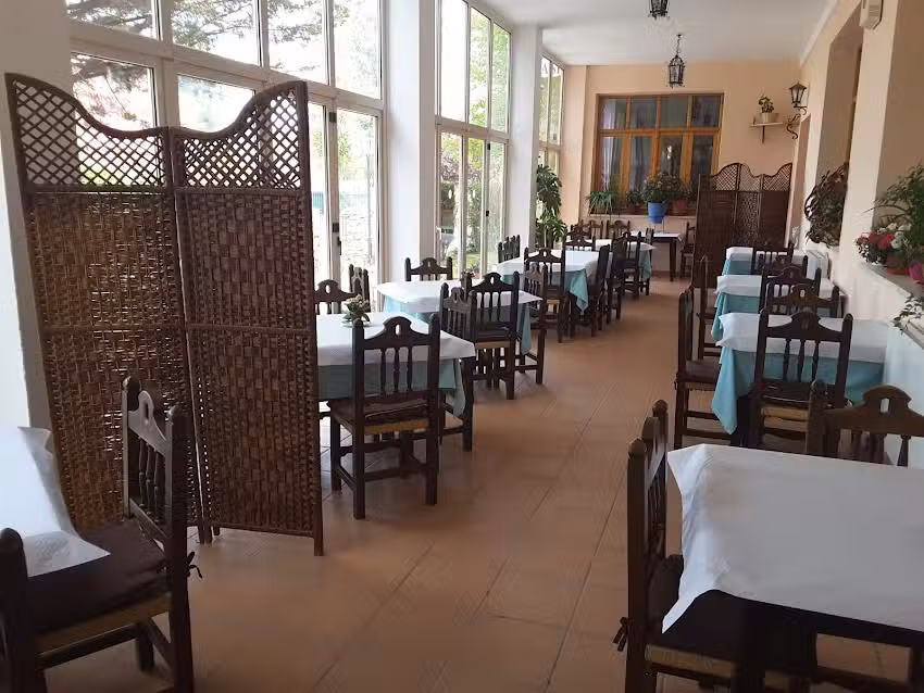 Hotel &ndash; Restaurante Rasil