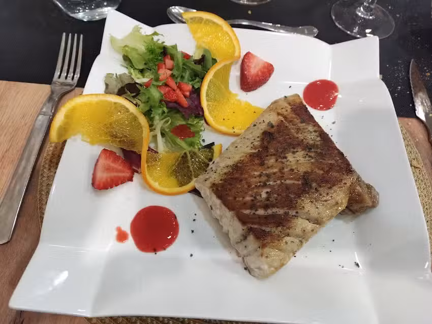 Hotel Restaurante Sari&ntilde;ena