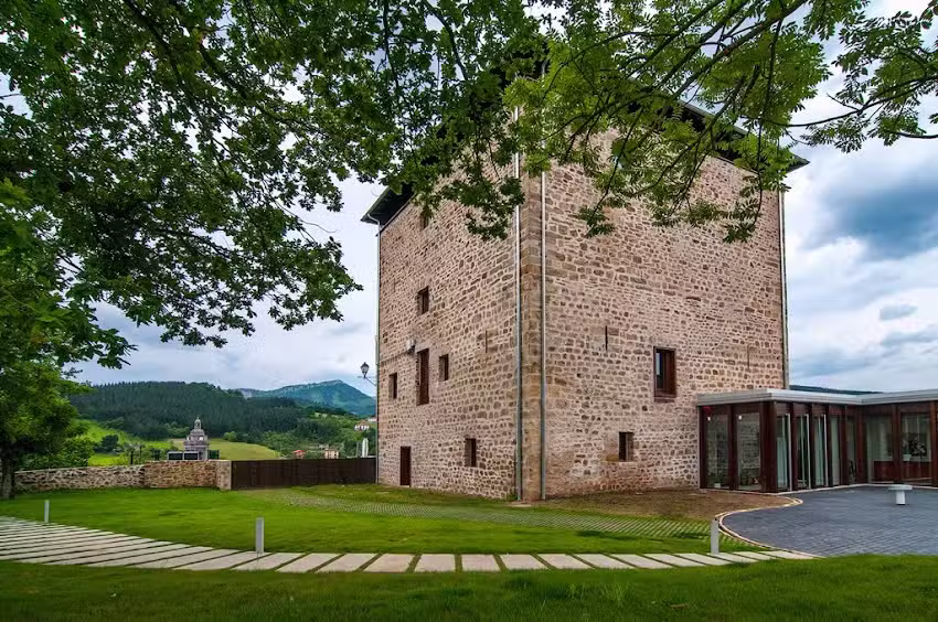 Hotel Restaurante Torre Zumeltzegi