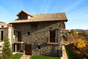 Hotel Restaurante y Casa Rural para grupos El Churr&oacute;n