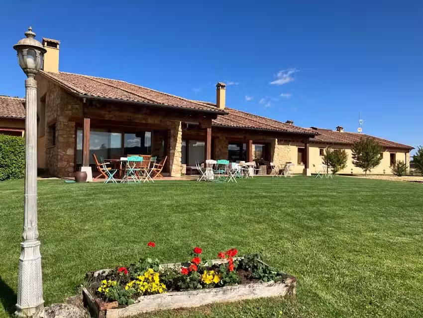 Hotel Rural Restaurante del Verde Al Amarillo