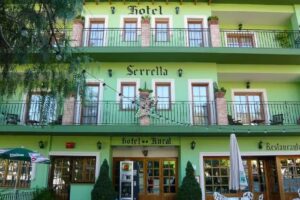 Hotel Rural Serrella, Restaurante