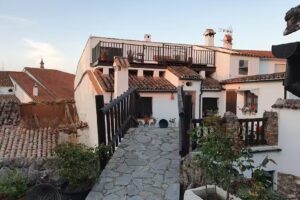 Hotel y Restaurante Casa Adriano (Hoster&iacute;a)