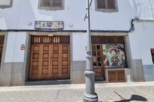 Hungry Birds &ndash; Bar La Aldea de San Nicol&aacute;s &ndash; Comida r&aacute;pida Burger and Pizza