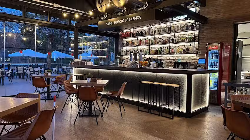 Icon Barcelona Restaurant & Lounge