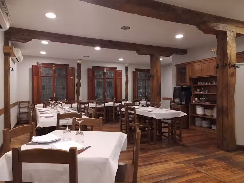 I&ntilde;akiren Taberna