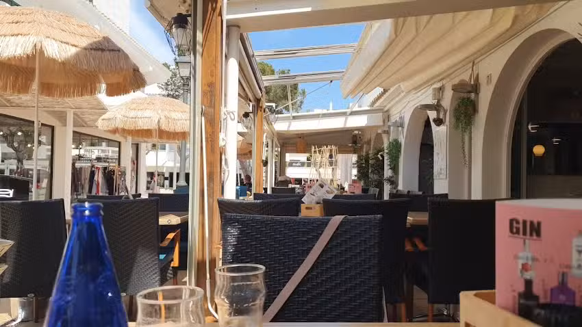 INDIANA JOHNS CALA DOR