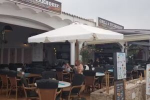 Indiana Johns Cala Egos