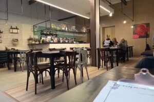 Informal &ndash; Restaurant, Tapes i Vermuteria