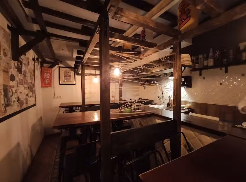 Irasshai Izakaya Castell&oacute;n Tasca Japonesa