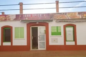 ISHA SPICE DONER KEBAB PIZZA Y CURRY