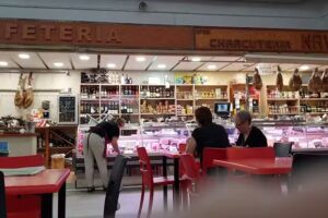 Jamoner&iacute;a Naval&oacute;n, Charcuter&iacute;a y Cafeter&iacute;a