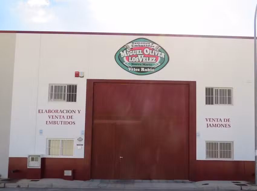 Jamones y Embutidos LOS VELEZ