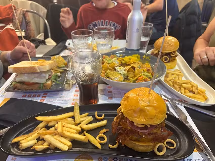 JR BURGER