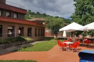 Jubilatuen Etxea AITONAK JATETXEA