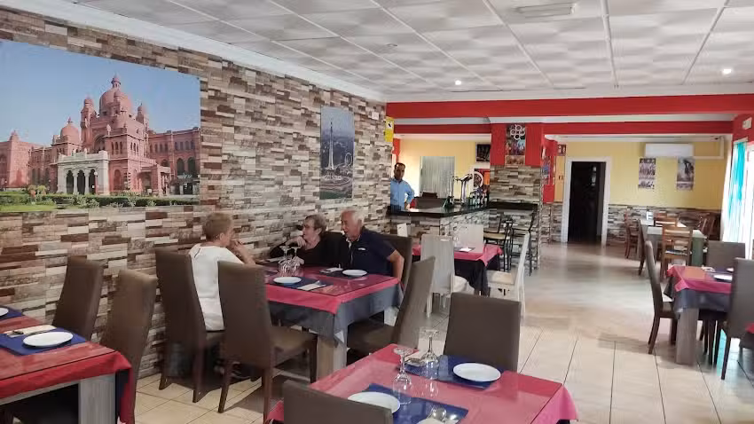 Karma Bara Restaurante Indio