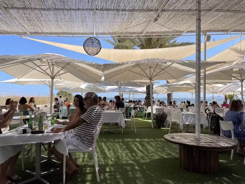 Kinita Restaurant & Beach Club