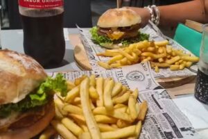 Kkeburger &ndash; Hamburger, Pizza & Kebab Alcal&aacute;