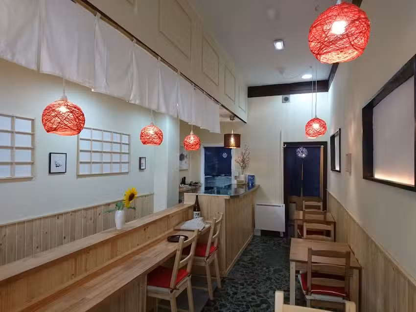 K&ocirc;miwa Restaurante japon&eacute;s
