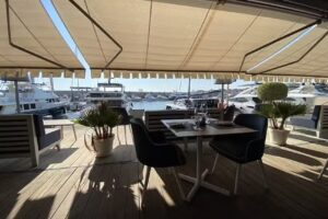 KUKO CREW BAR & RESTAURANTE