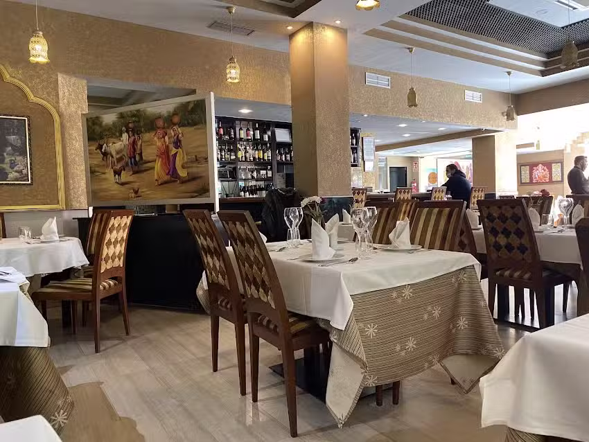 Kundan indio restaurante comida hind&uacute; exotica las tablas